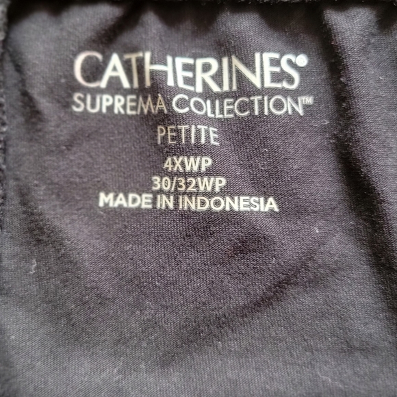CATHERINE'S BLACK SUPREMA SHORTS - 3X - Picture 4 of 5